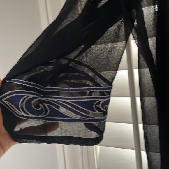 Gently worn bob Mackie 2x shirt - Picture 10 of 13